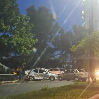 Impacto em Volta Redonda: Mulher Fica Ferida Após Colisão Entre Carros