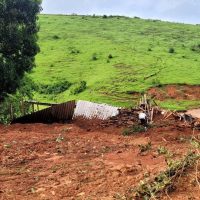 Tragédia em MG: Chuva Causa Desabamento e Soterra Família em Eugenópolis
